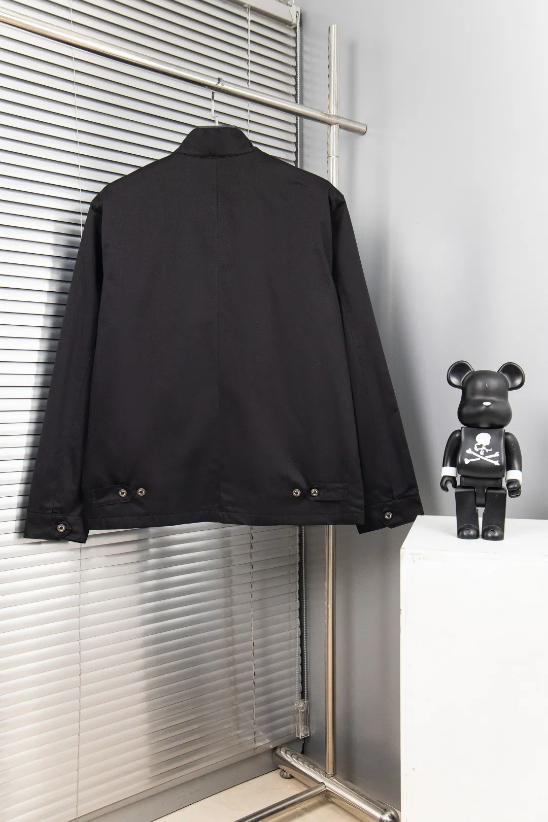 🅿️330 new model number: B129 Ralph Lauren's new 2024 classic old money style stand collar executive zipper jacket 1️⃣Selected from high-quality original developed pure cotton fabrics, with customized plaid lining inside, the overall wearing effect is very soft and comfortable, 2️⃣The workmanship details are perfectly controlled, the chest is exquisitely embroidered with small logos, and the dropped shoulders are made of splicing technology to create a unique design style that highlights your personality! The version is simple but not simple! 3️⃣ Complete with tag accessories, unisex design, and a very versatile jacket for men and women! Color: black, navy, khaki, green Size: S, M, L, XL
